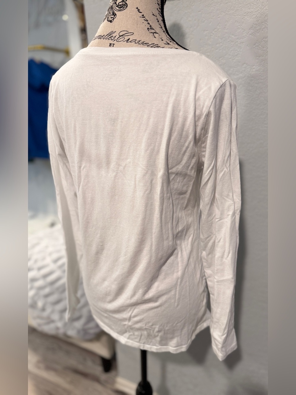 BumpStart by Motherhood Maternity White Long Sleeve Ruched Tee | Size Medium - Picture 9 of 10